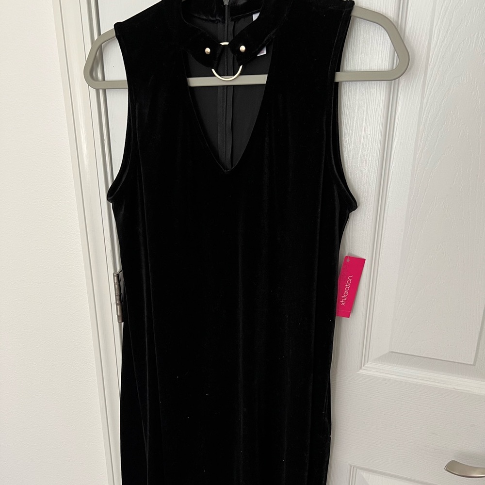 Black velvet dress NWT